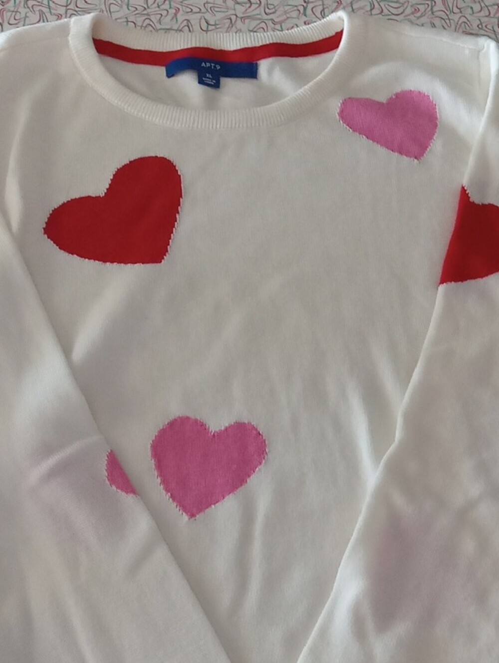 Apt. 9 Valentines Day White Crewneck Sweater with Red and Pink Hearts - Picture 3 of 7